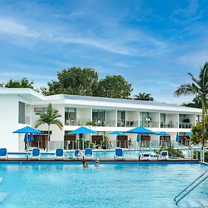  Apartment Tropici At Pool Australia