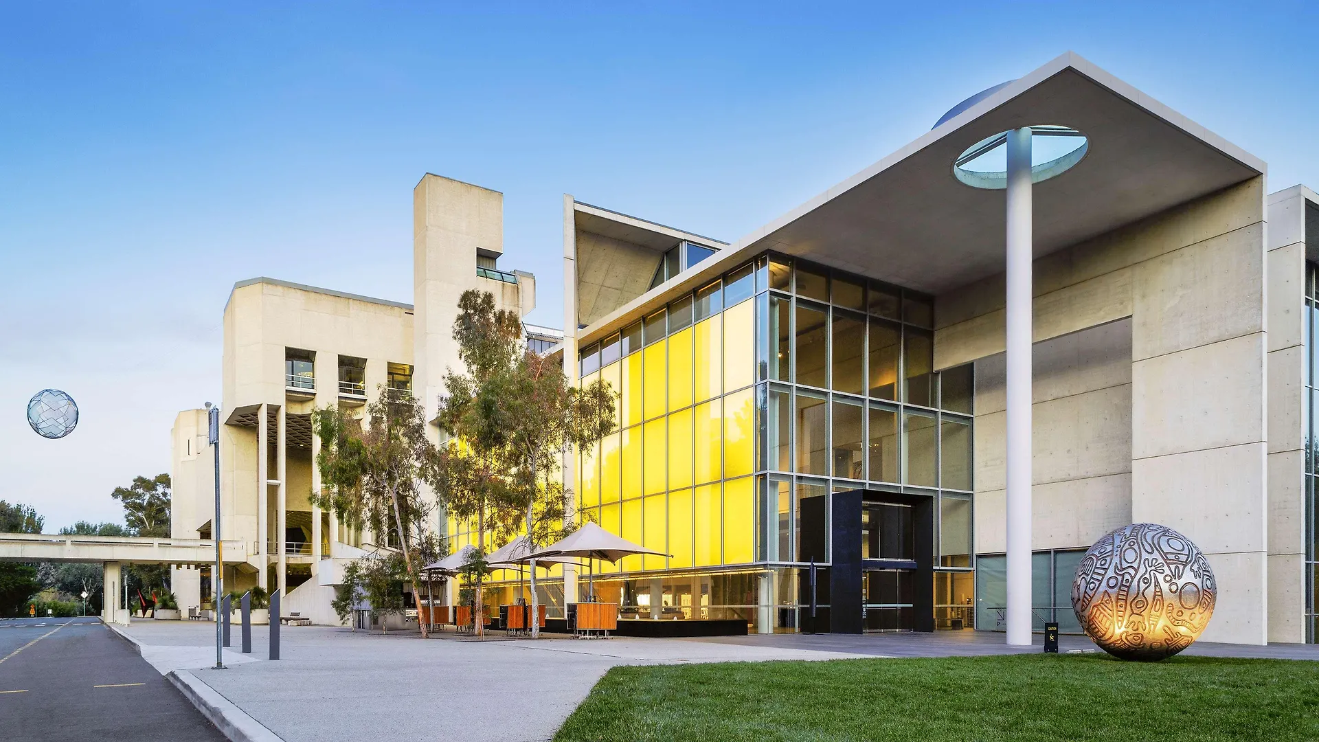 *****  Hyatt Hotel Canberra - A Park Hyatt Hotel Australia