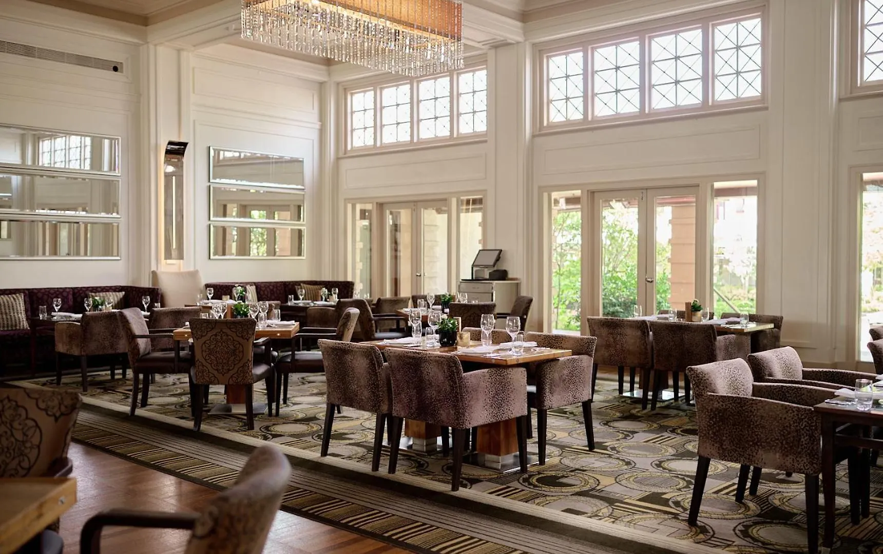 *****  Hyatt Hotel Canberra - A Park Hyatt Hotel Australia