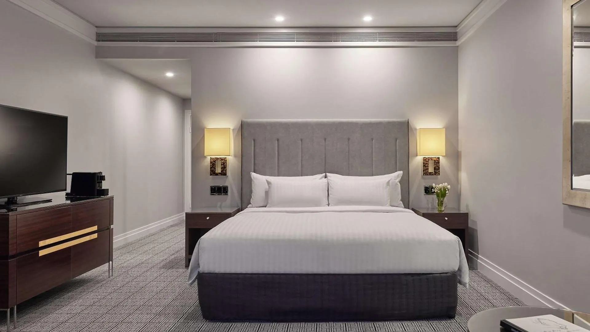 Hyatt Hotel Canberra - A Park Hyatt Hotel 5*,  Australia