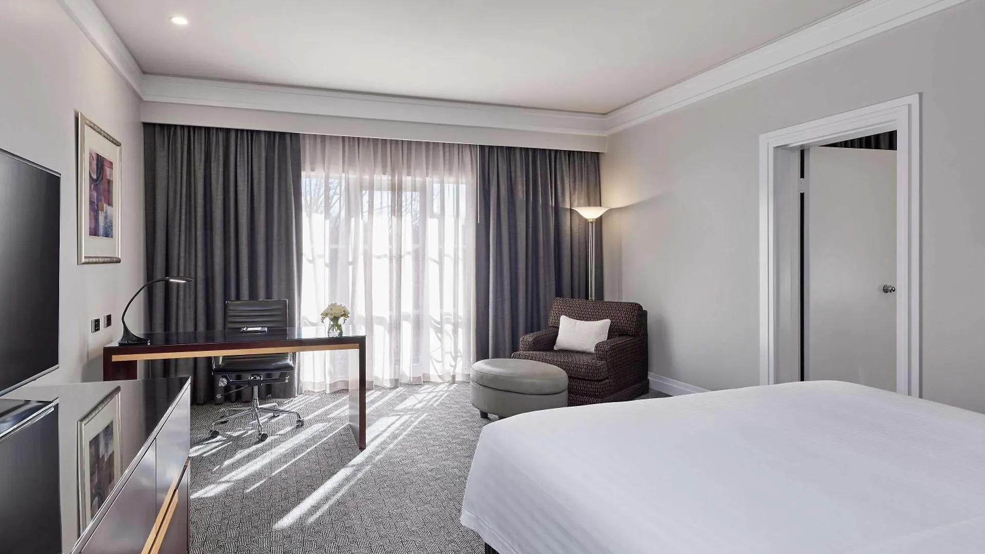 Hyatt Hotel Canberra - A Park Hyatt Hotel 5*,  Australia