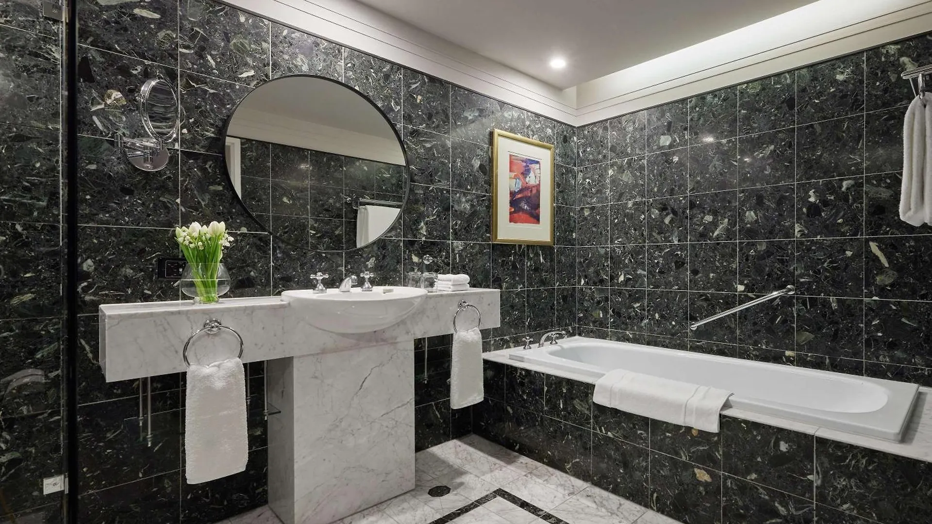 *****  Hyatt Hotel Canberra - A Park Hyatt Hotel Australia