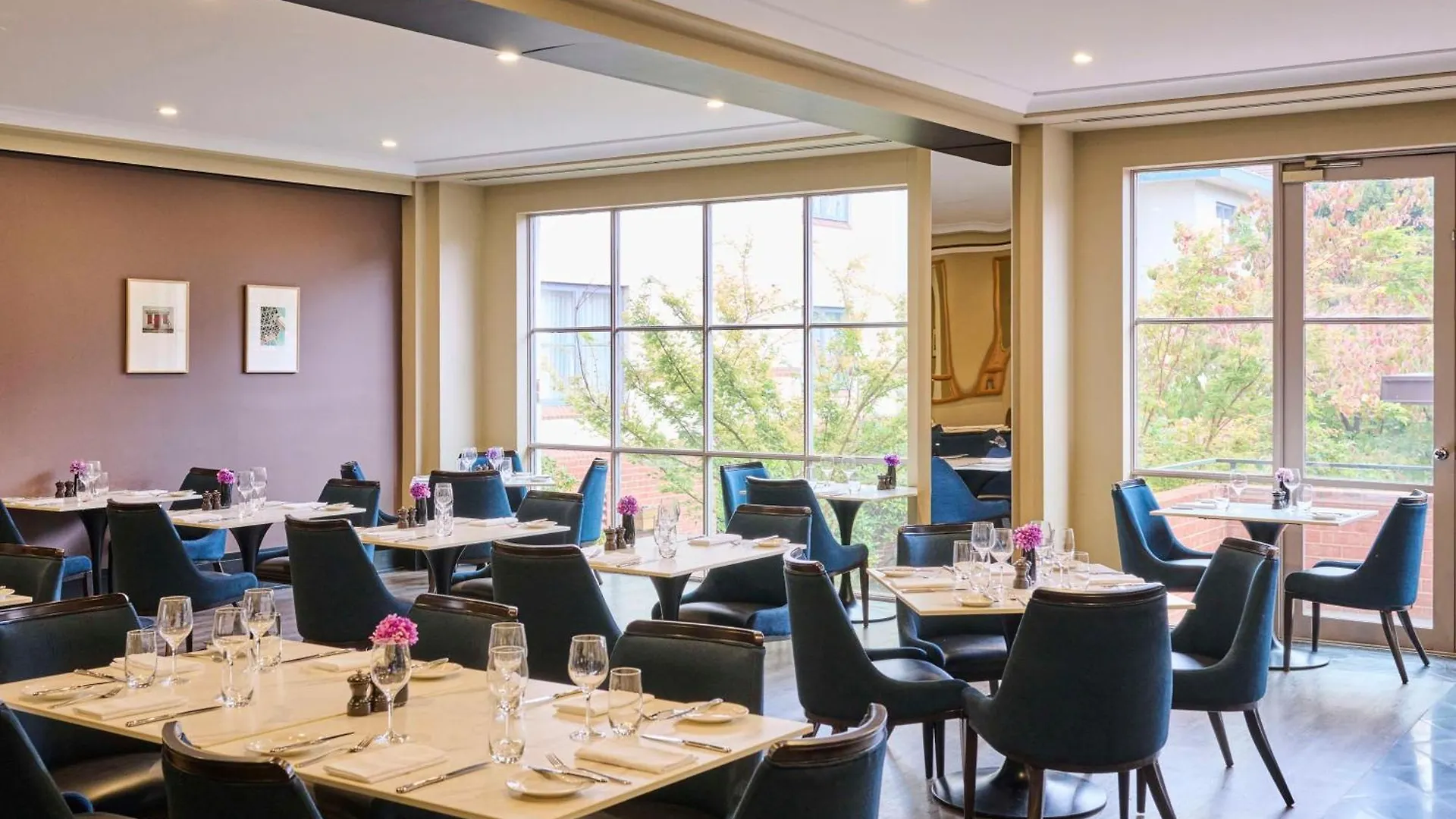 *****  Hyatt Hotel Canberra - A Park Hyatt Hotel Australia