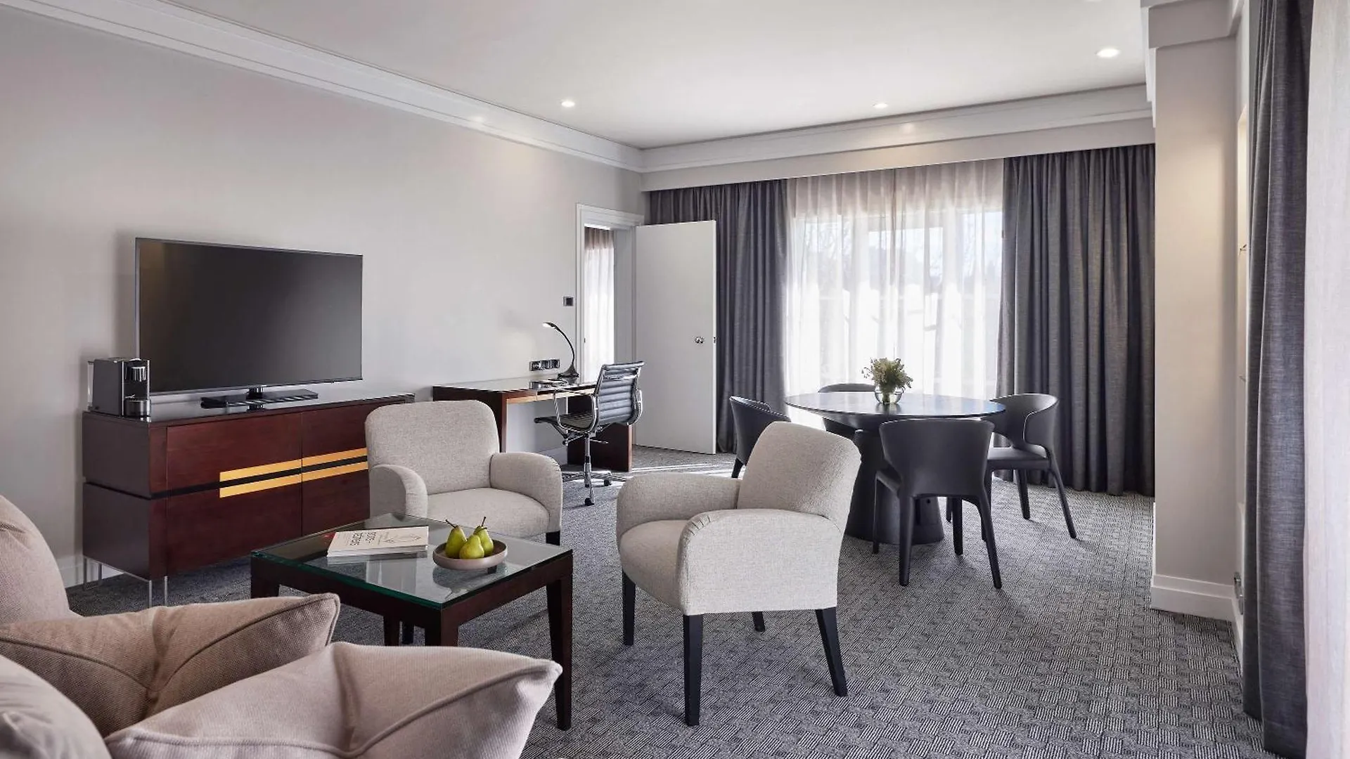 Hyatt Hotel Canberra - A Park Hyatt Hotel
